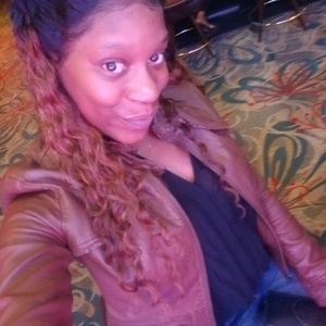 Meet your Posher, Iman